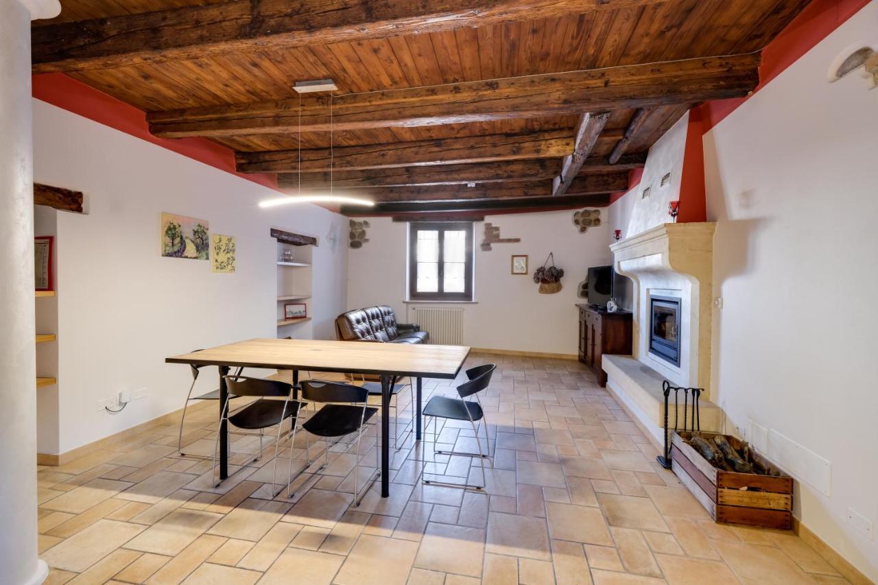 Ca' Gremal - Casa Vacanze Tra Le Colline Del Garda - Calmasino Di Bardolino Bagian luar foto
